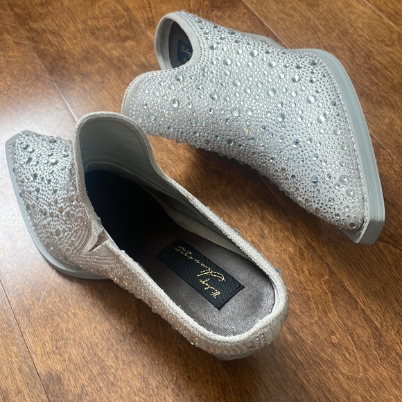 Vintage Havana Silver Rhinestone Boots - Picture 5 of 6